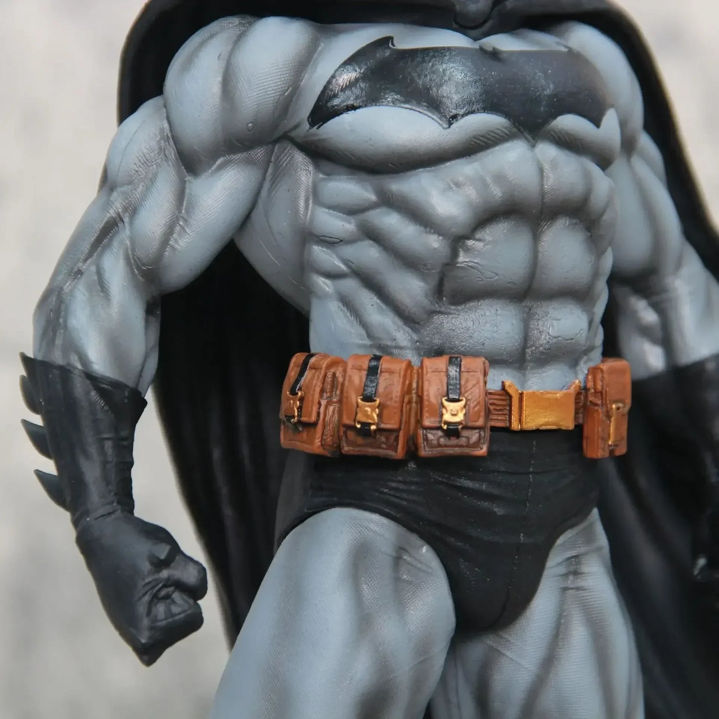 Dark Knight Batman – Premium Justice League Figure (38 cm)